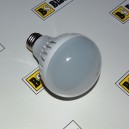 LED žárovka E27 230 V 9 W LED 5730 SMD pure white (6000 - 6500 K)